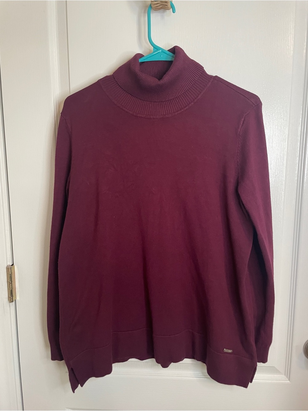 Calvin Klein Women’s Turtleneck Sweater - Burgundy Medium